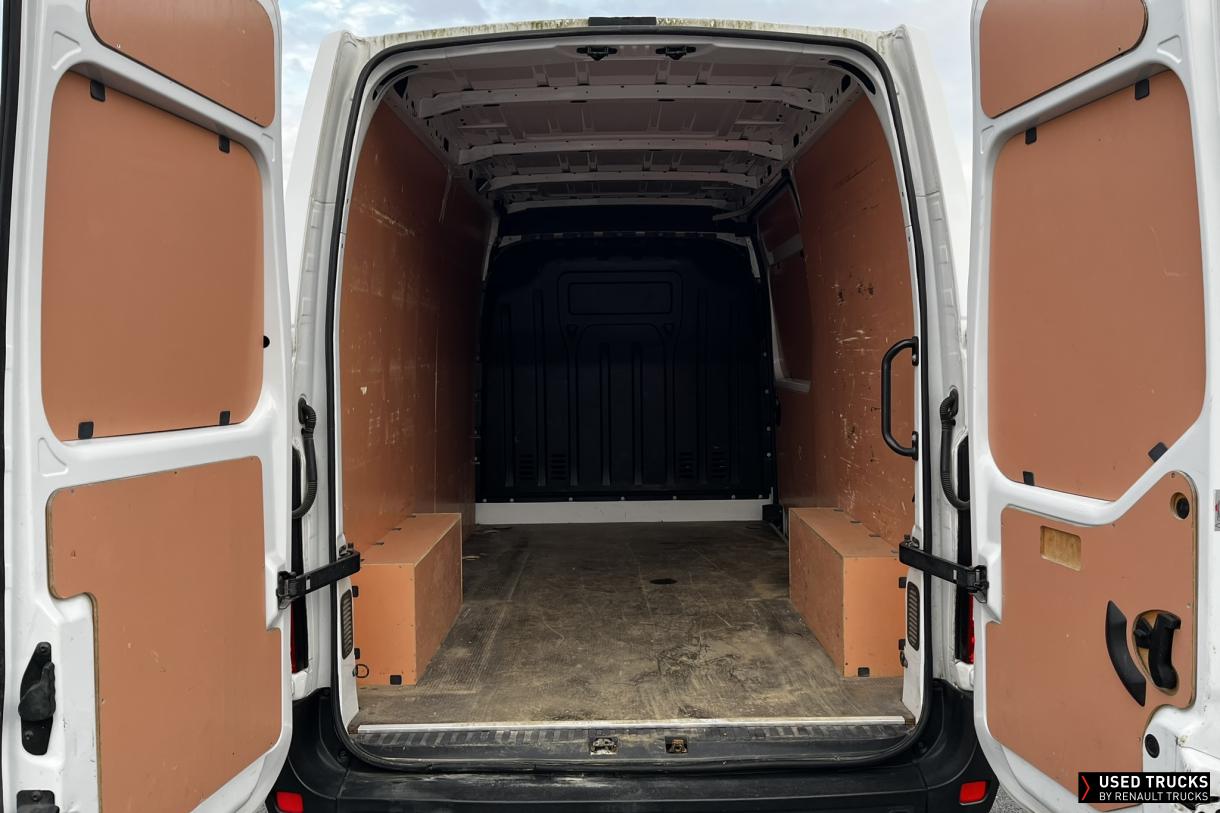 Renault Trucks Master 150