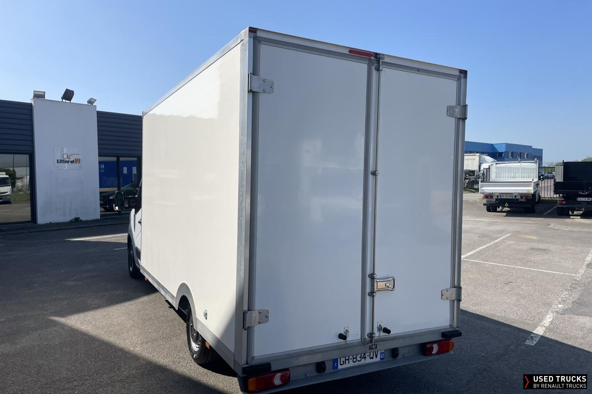 Renault Trucks Master 145