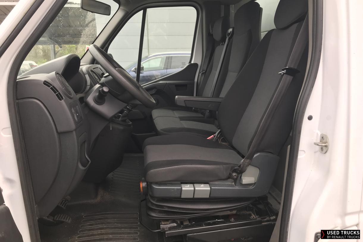Renault Trucks Master 145