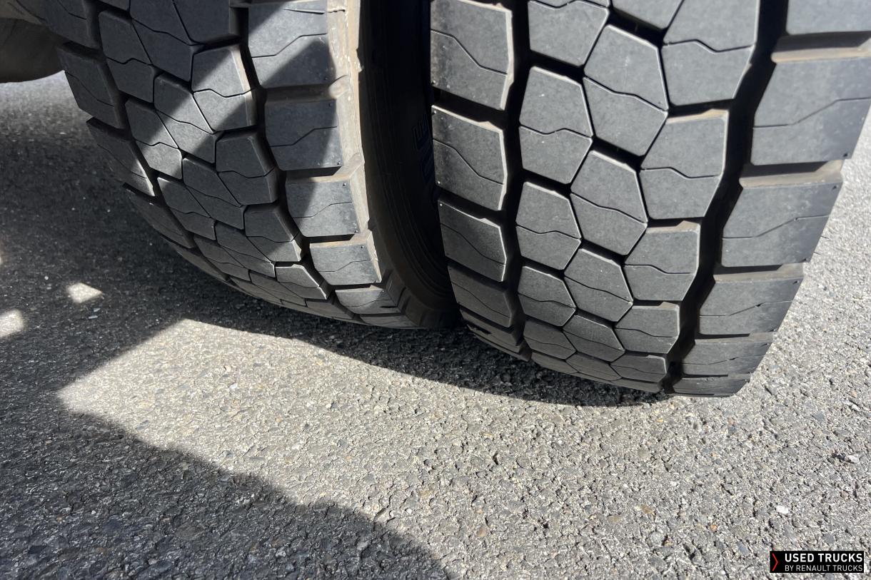 Renault Trucks D 240