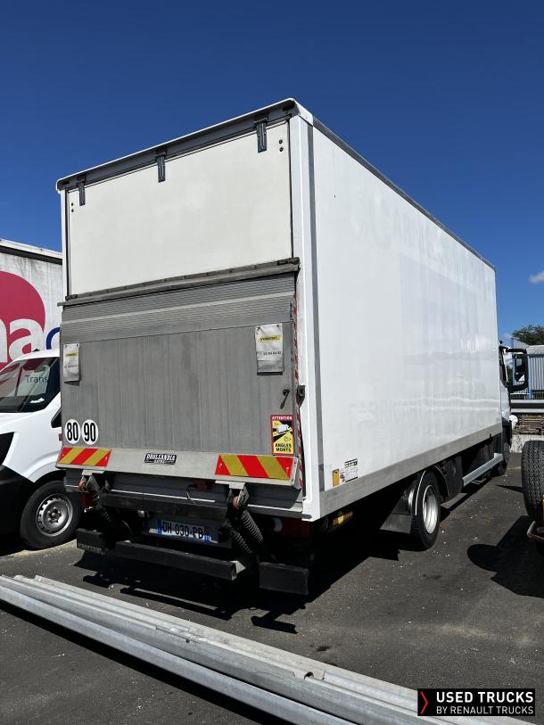 Renault Trucks D cab 2M 180