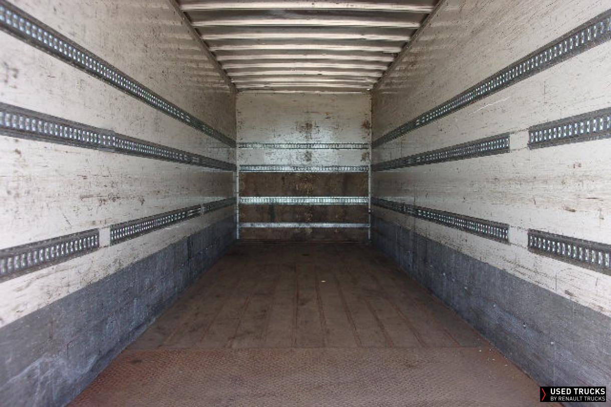 Renault Trucks D 320