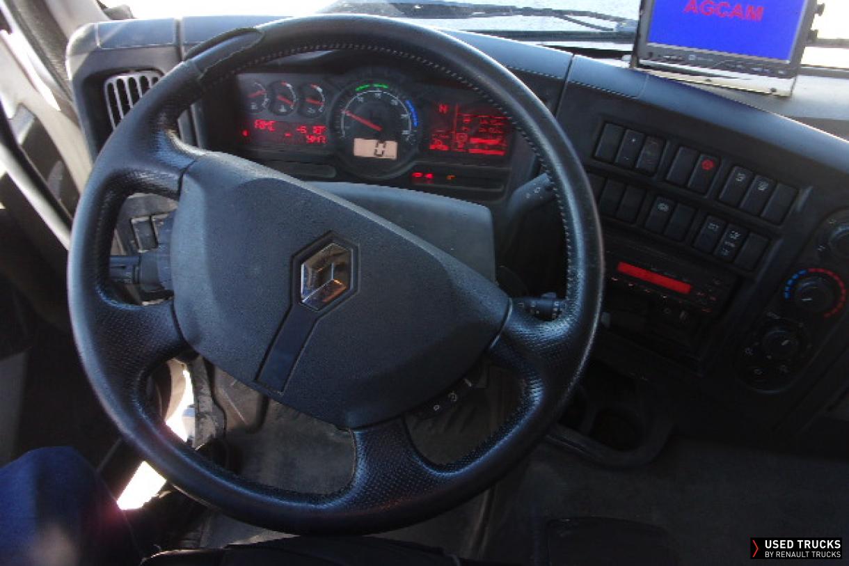 Renault Trucks D Wide 320