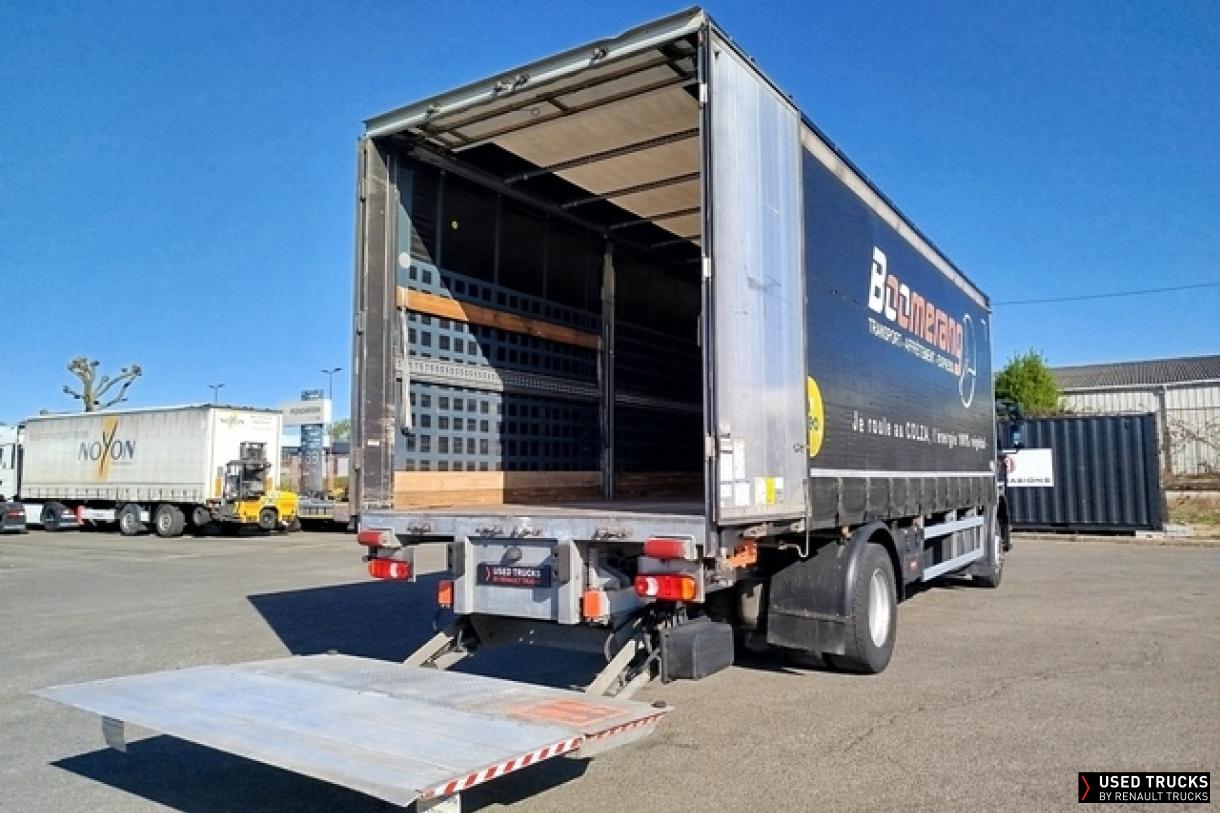 Renault Trucks D Wide 320