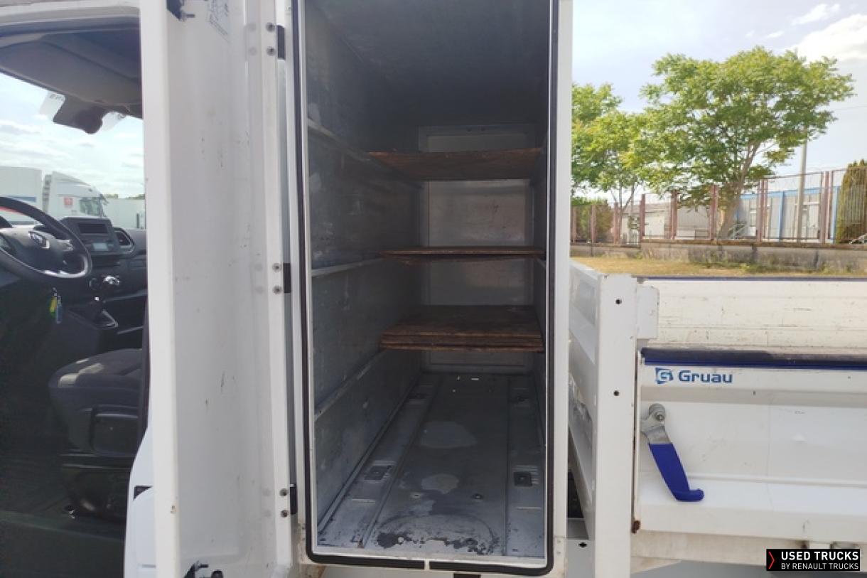 Renault Master 130