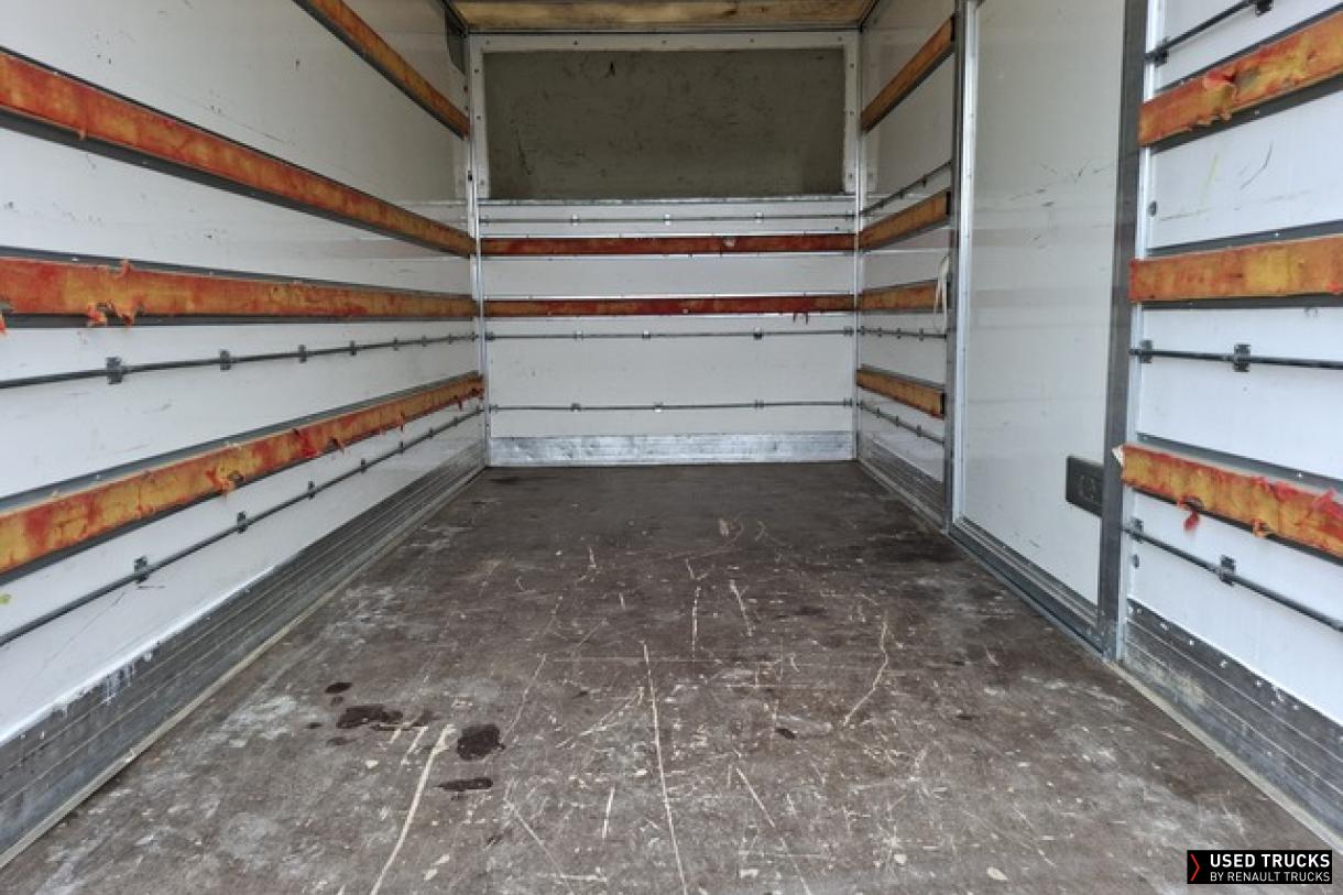 Renault Master 165