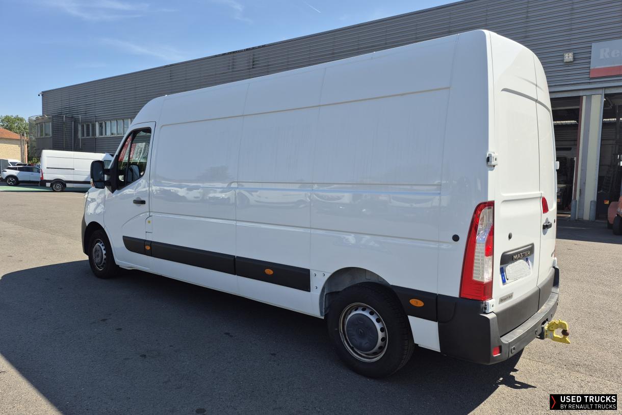 Renault Master 136