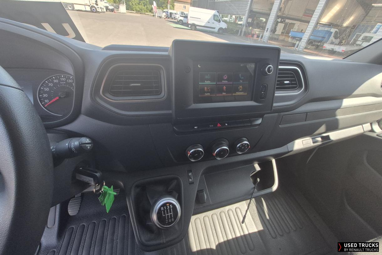 Renault Master 136