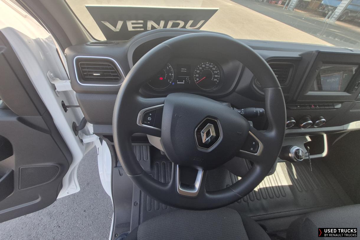 Renault Master 136