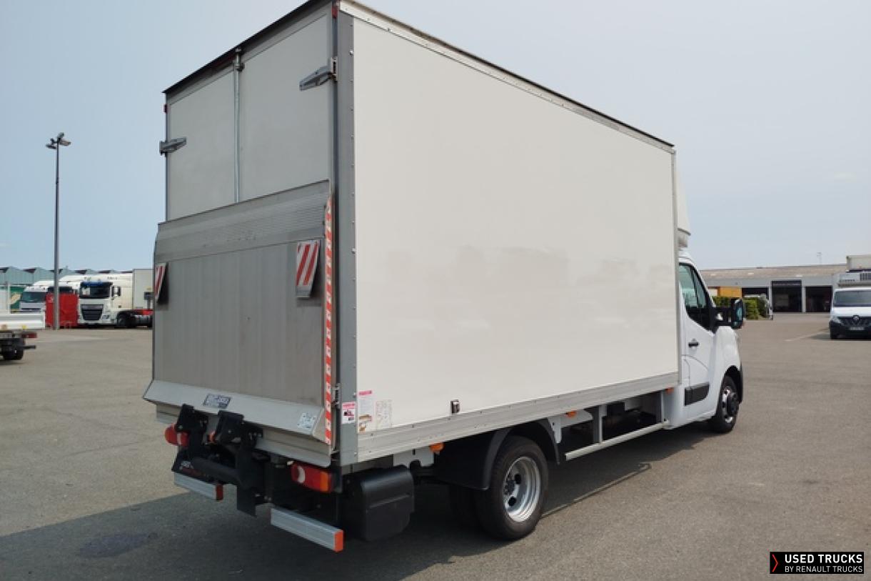 Renault Master 165