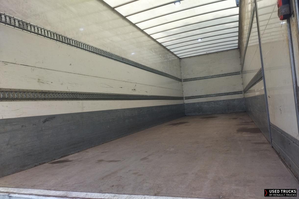 Renault Trucks D Wide 280