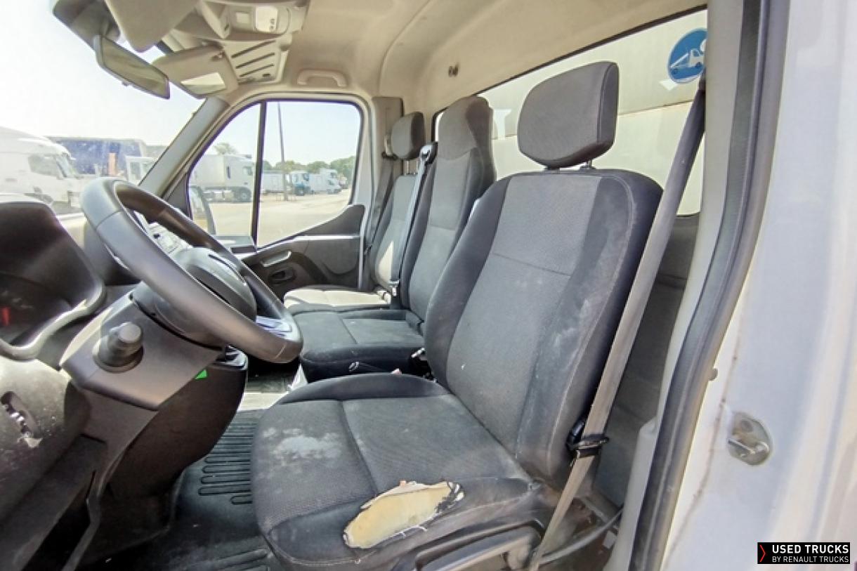 Renault Master 130