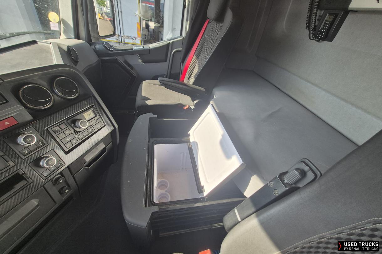Renault Trucks T High 520