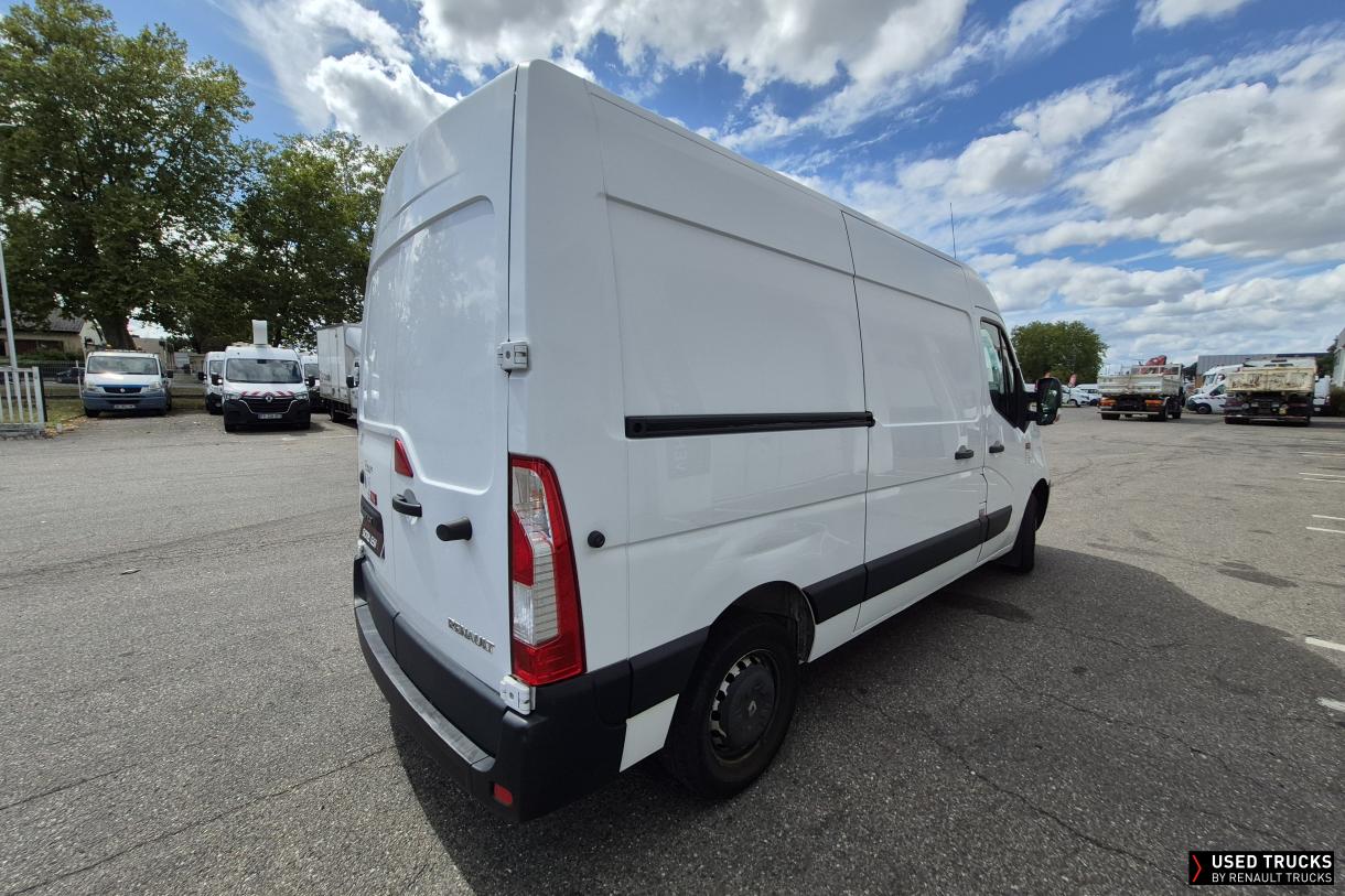 Renault Trucks Master 145