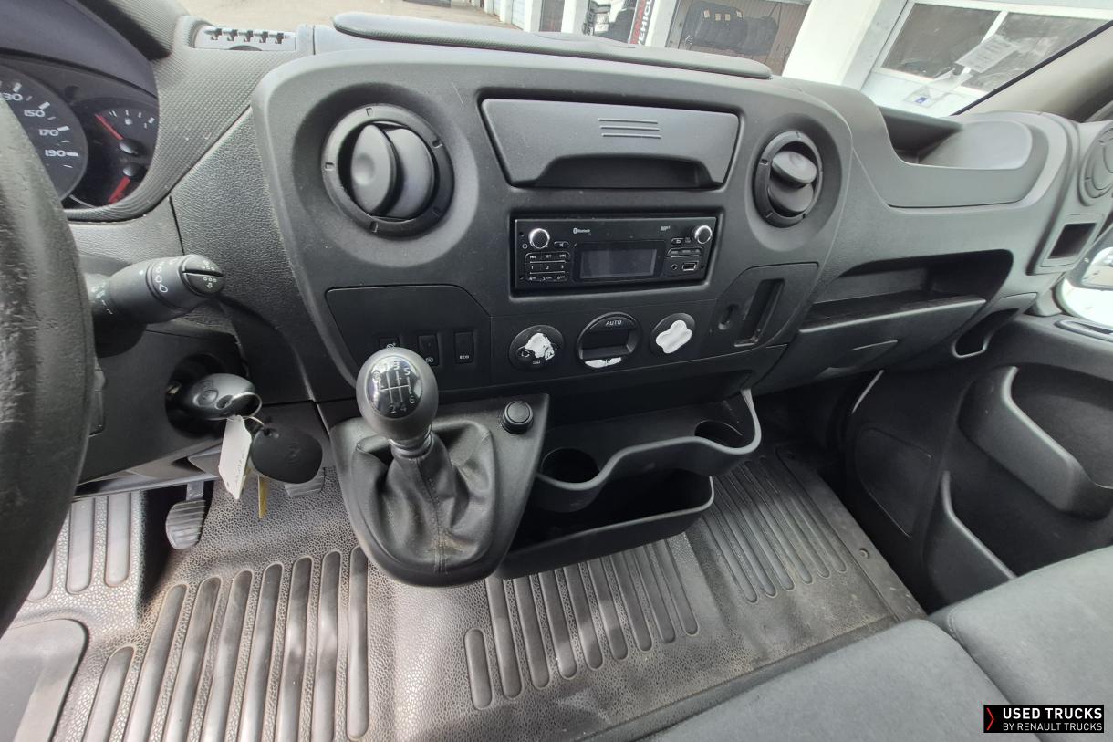 Renault Trucks Master 145