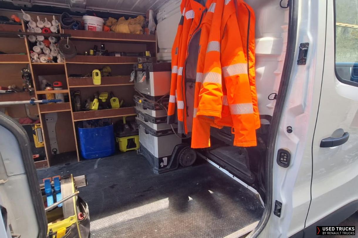 Renault Trucks Trafic 130