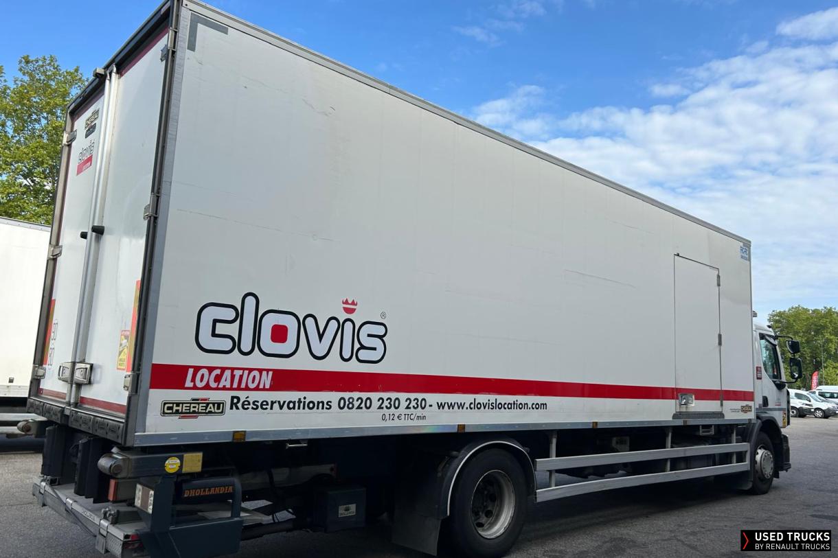 Renault Trucks D Wide 320