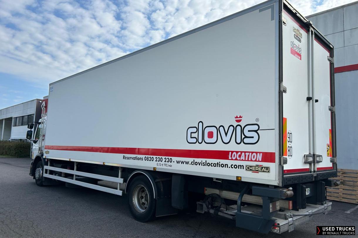 Renault Trucks D Wide 320