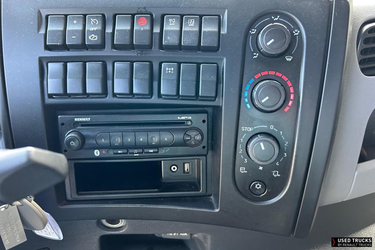 Renault Trucks D Wide 320