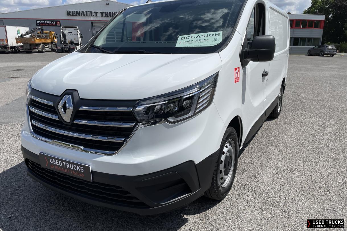 Renault Trucks Trafic 8
