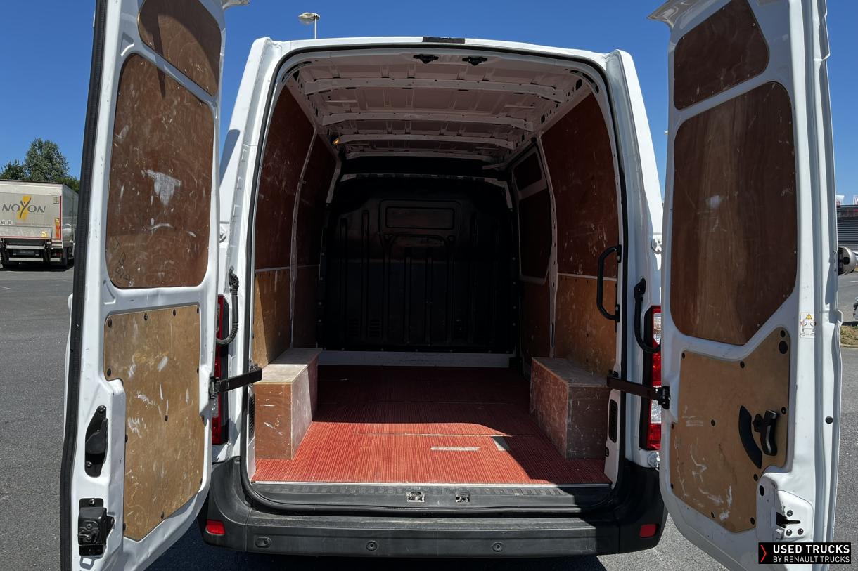 Renault Master 130