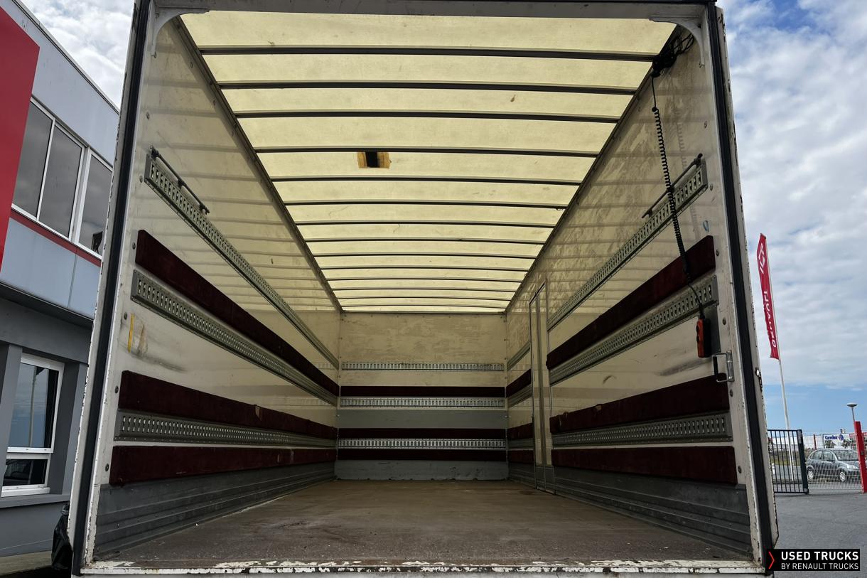 Renault Trucks D 240