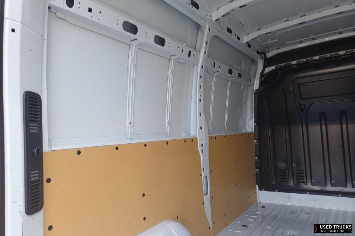 Renault Trucks Master 150
