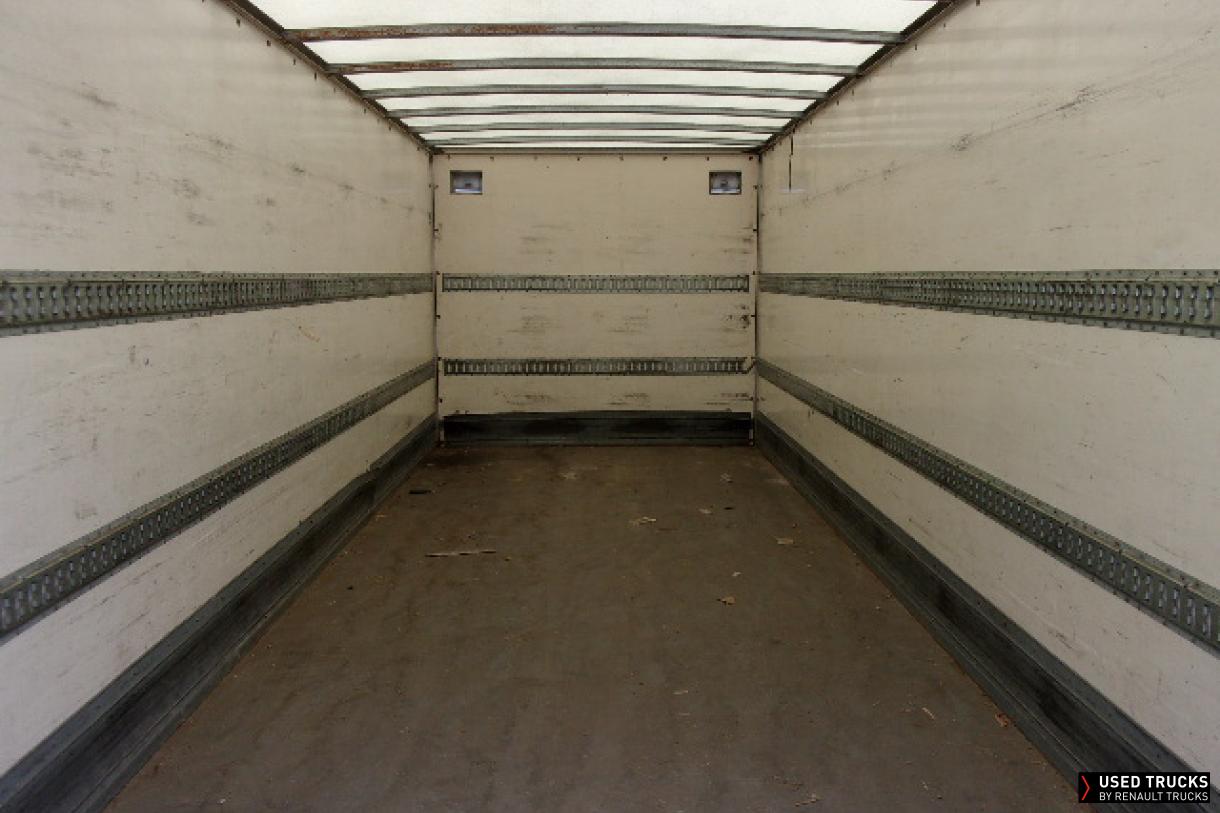 Renault Trucks D 240