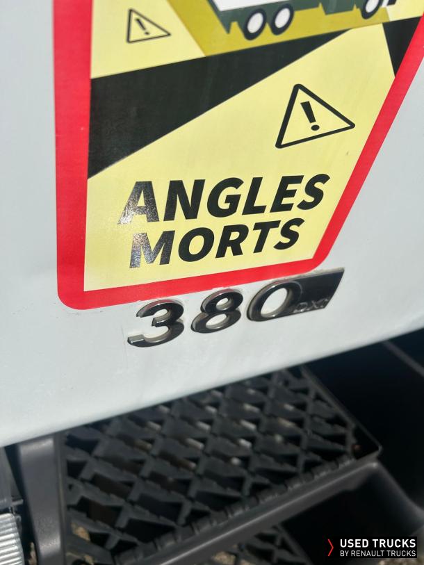 Renault Trucks Premium Distribution 380