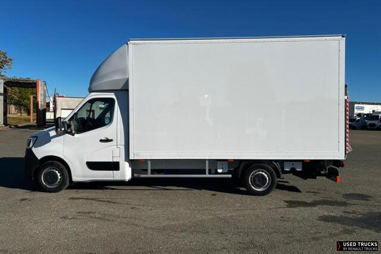 Renault Master 145