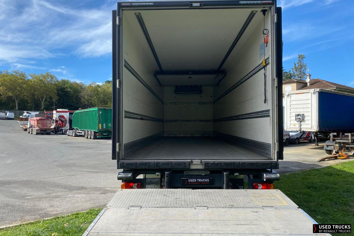 Renault Trucks D Wide 430