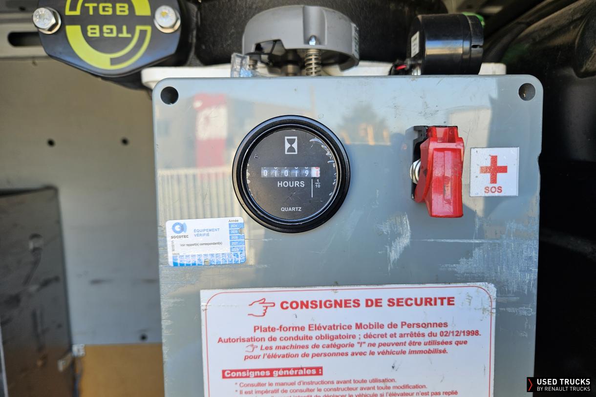 Renault Trucks Master 145