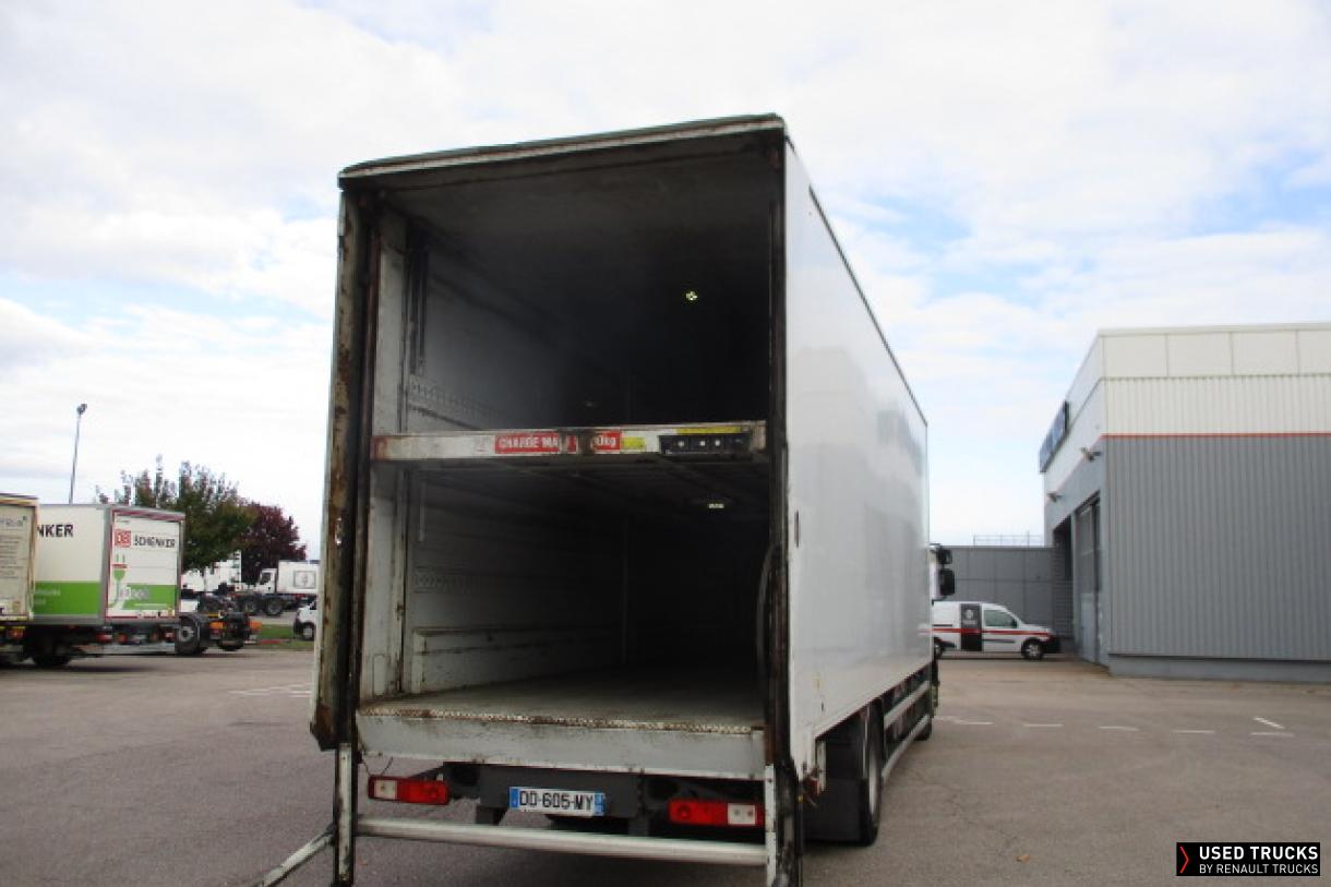 Renault Trucks Premium Distribution 280