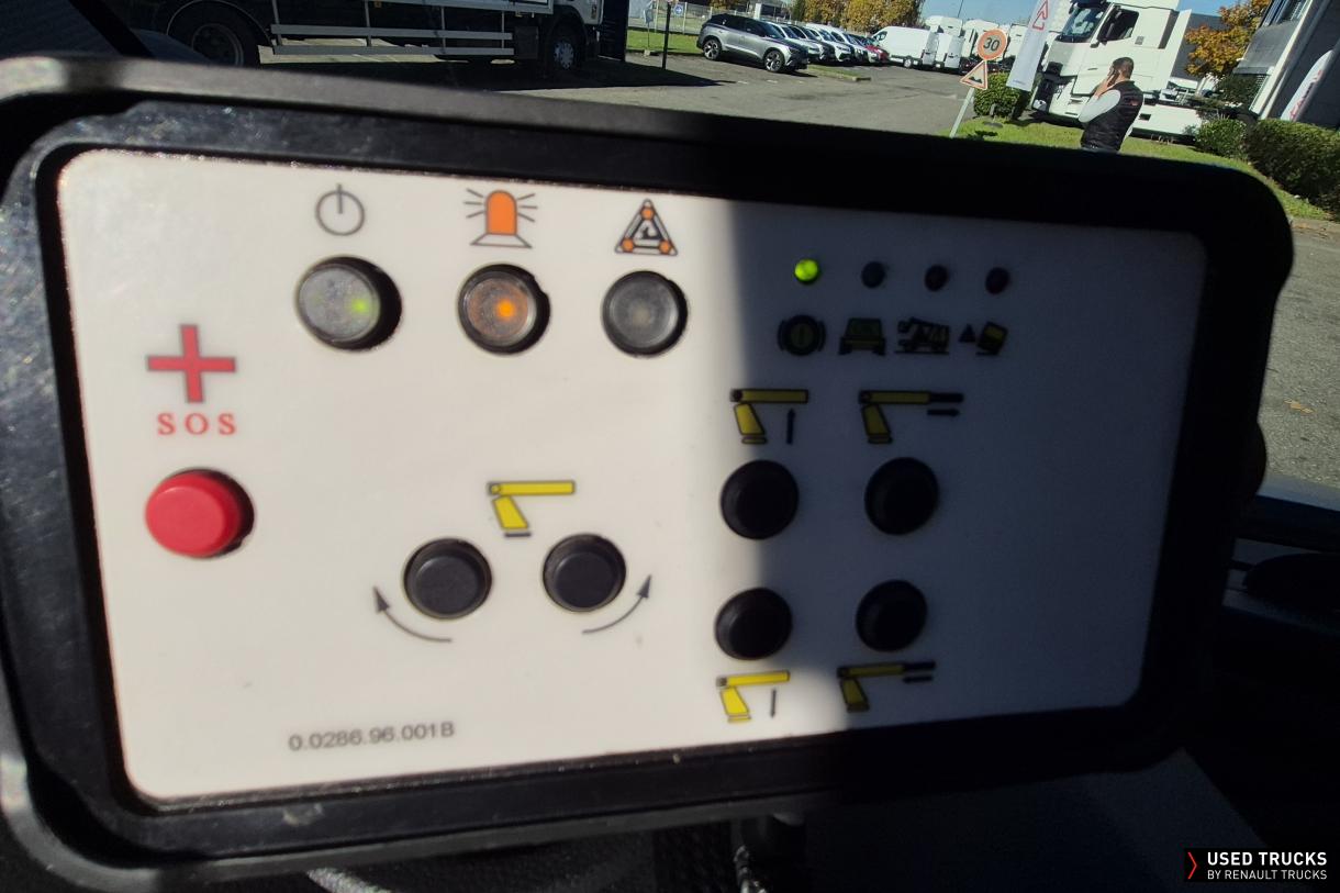 Renault Trucks Master 145