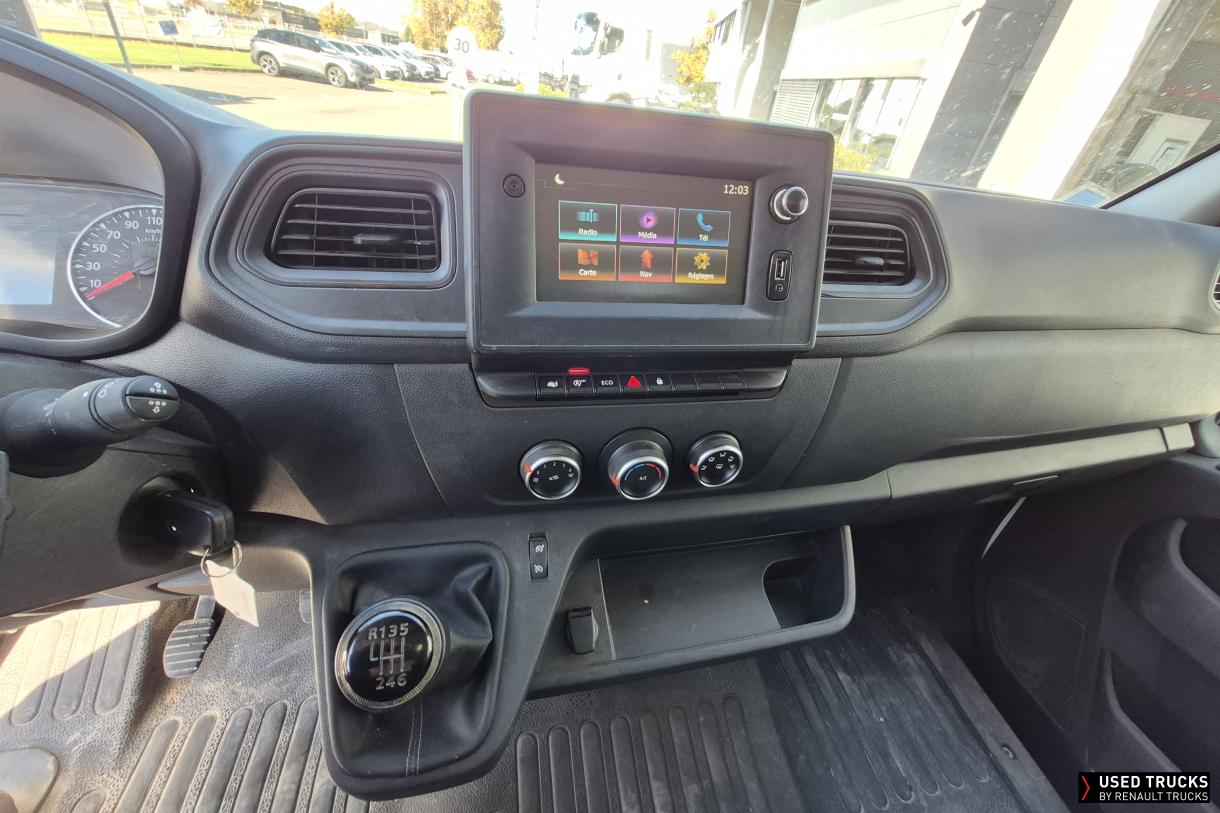 Renault Master 145