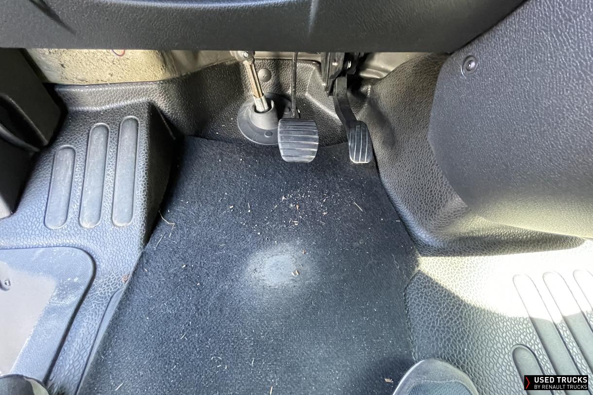 Renault Trucks Master 170