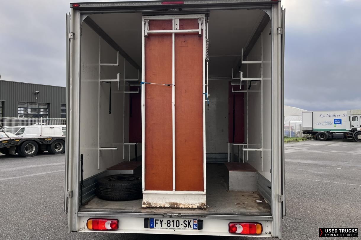 Renault Trucks Master 165