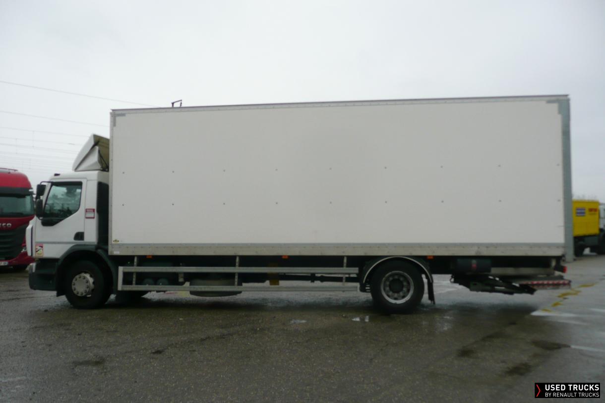 Renault Trucks D Wide 320