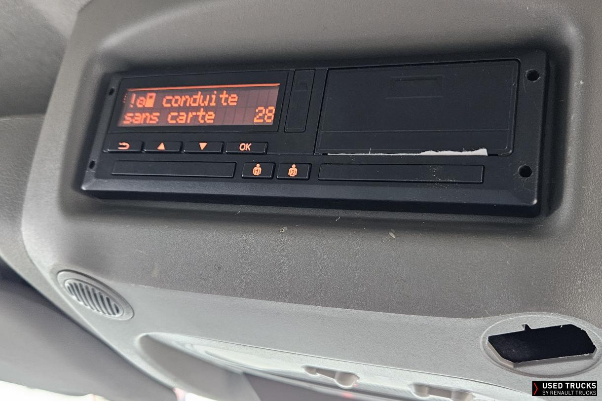 Renault Trucks Master 165