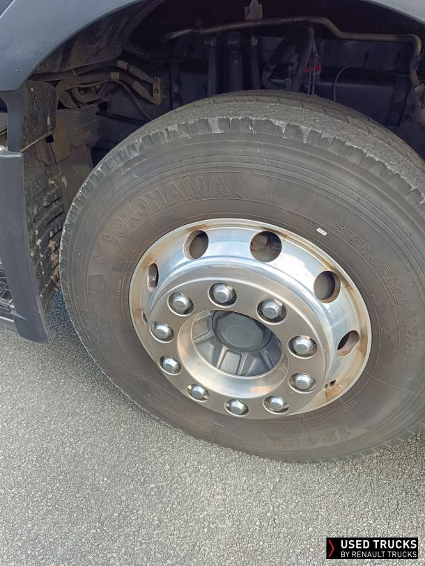 Renault Trucks T High 