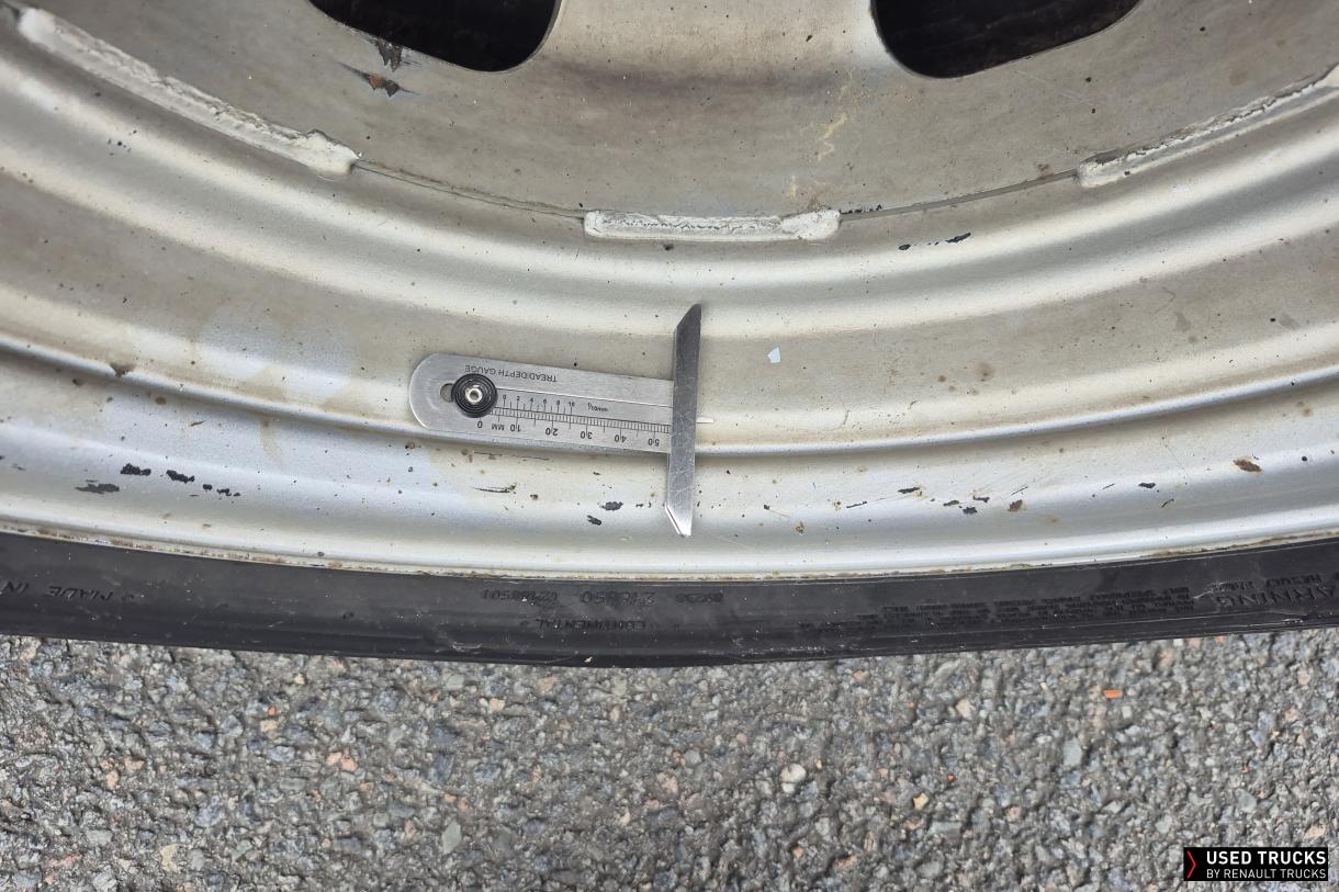 Renault Trucks Master 145