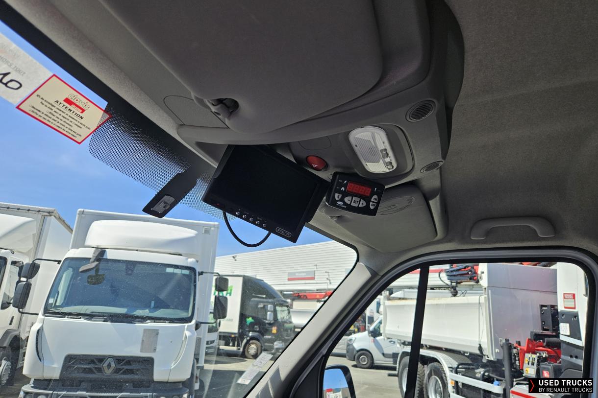 Renault Trucks Master 145