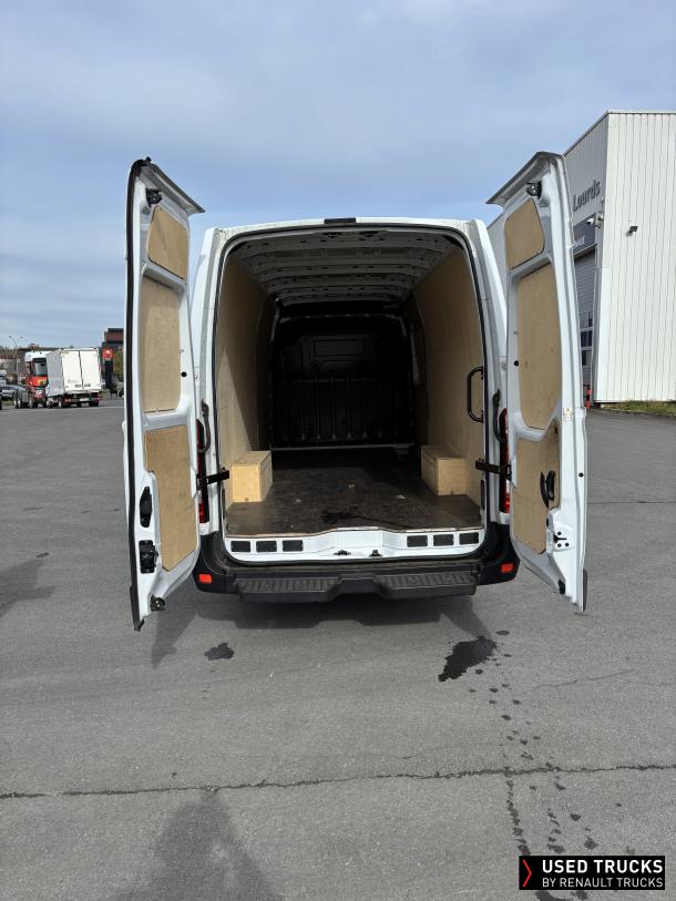 Renault Trucks Master 145