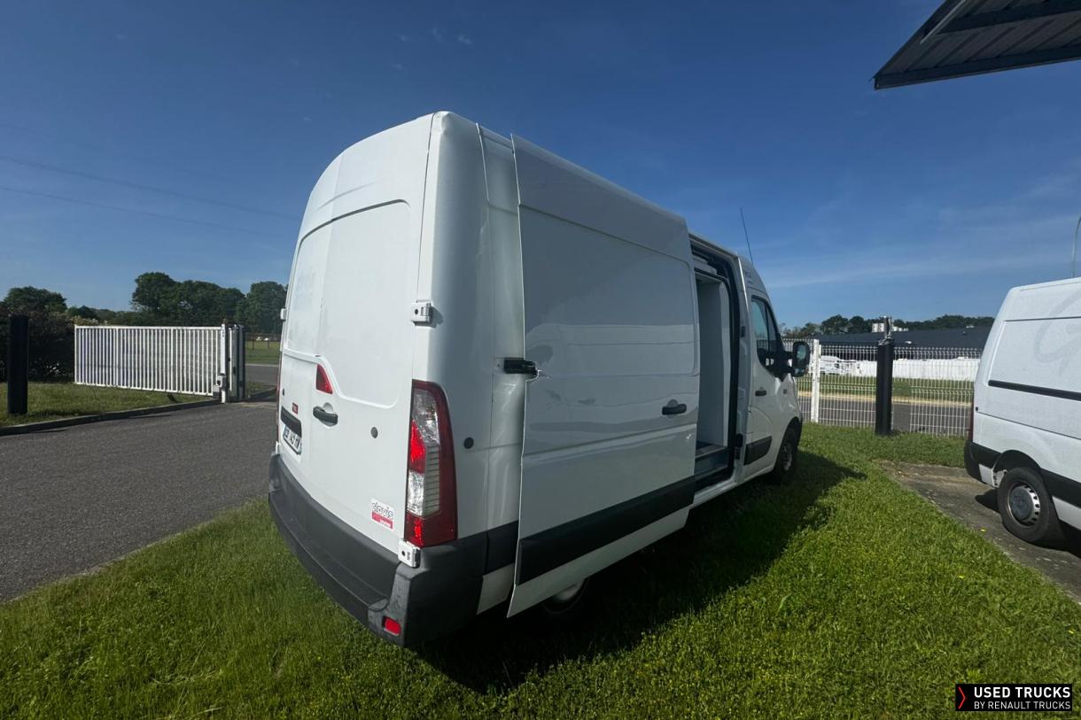 Renault Trucks Master 135