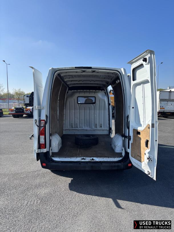 Renault Trucks Master 130