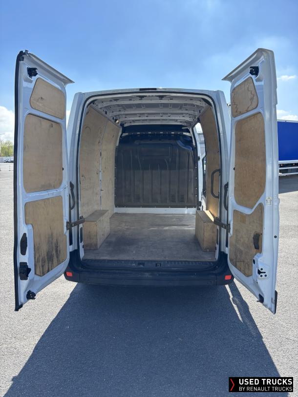 Renault Master 140