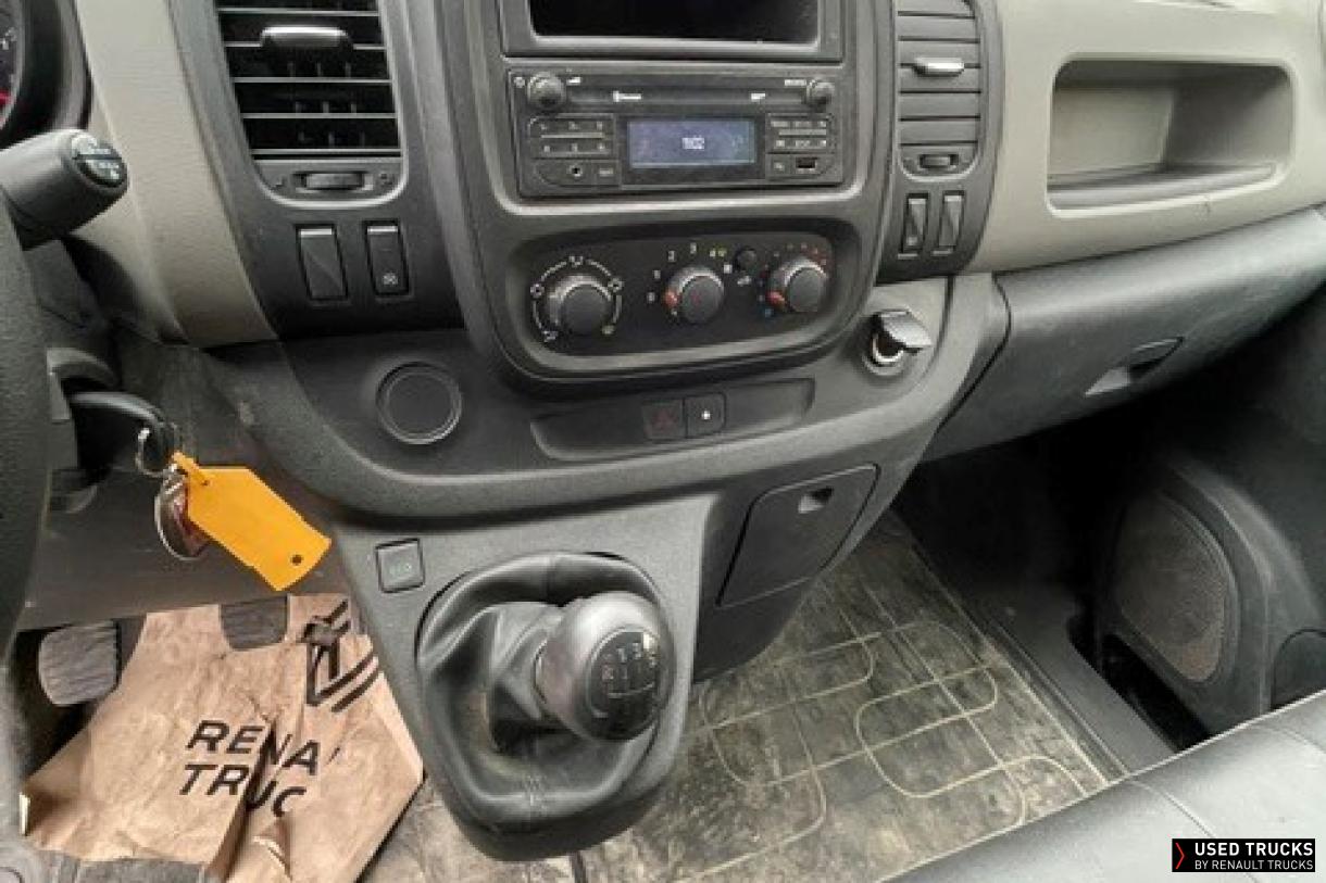 Renault Trafic 145