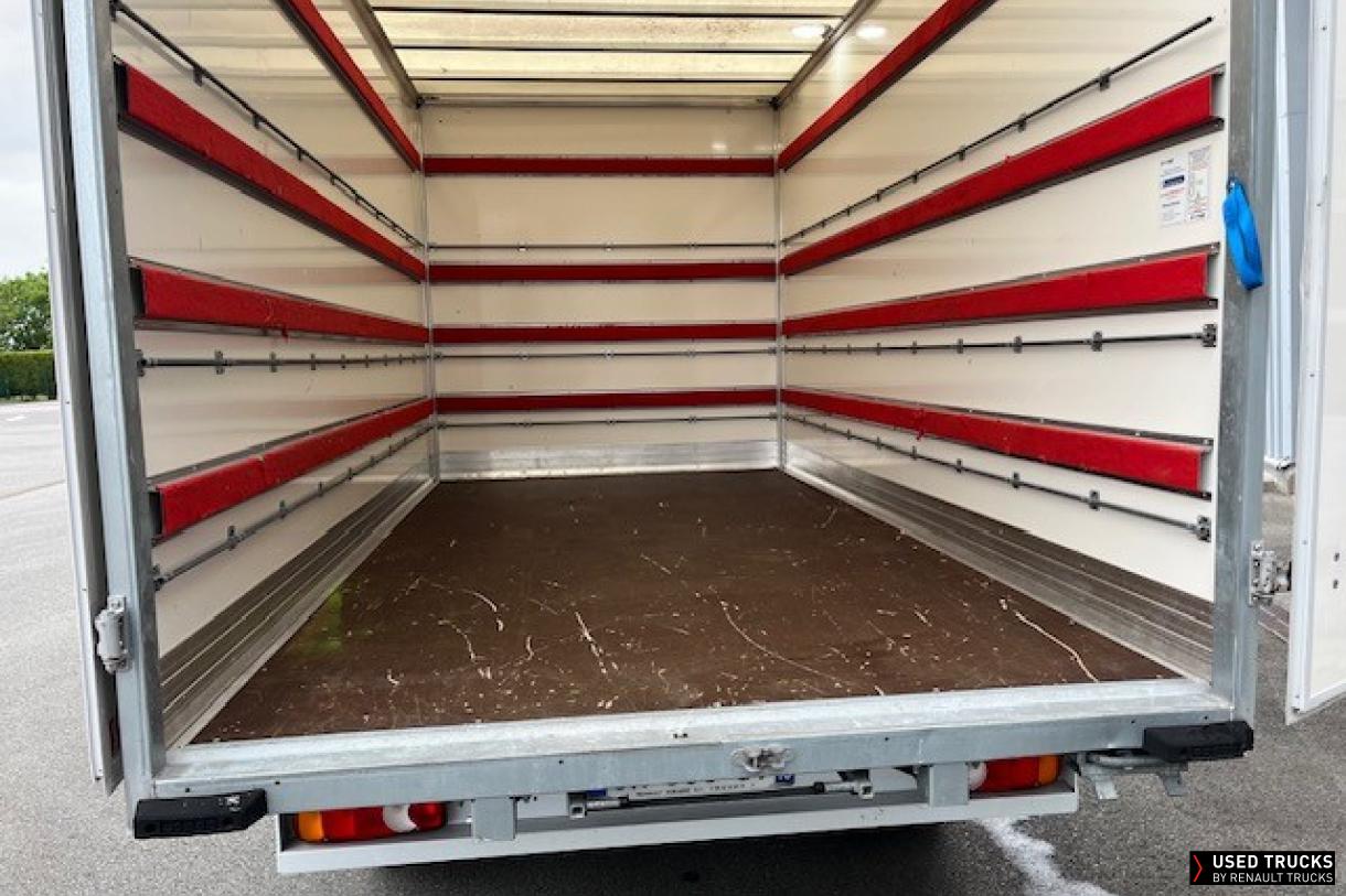 Renault Trucks Master 