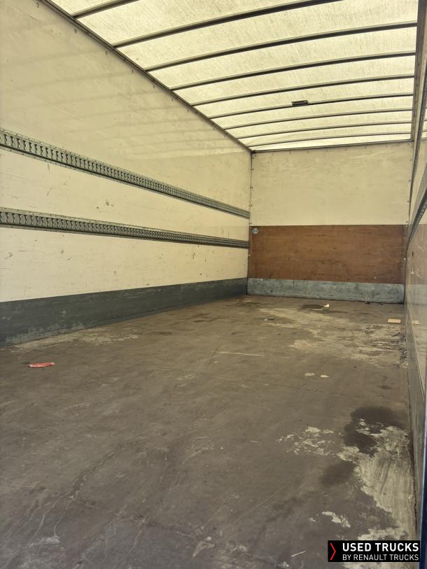 Renault Trucks D 210