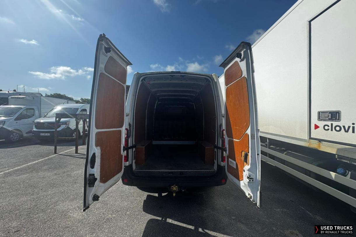 Renault Trucks Master 145
